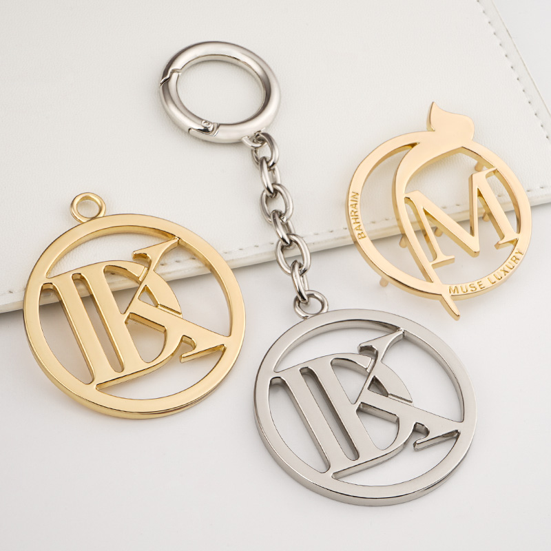 ROHS Certified Custom Handbag Metal Logo Tag Fashion Gold Hang Plate for Trendy Bags