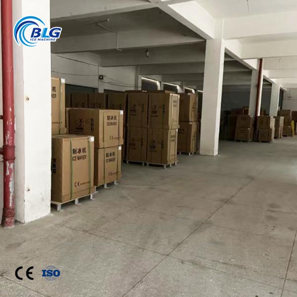 BLG Automatic Stainless Steel 100Kg Commercial Pure Crescent Moon Ice Making Machine with 105kg Storage for Hospitality Industry