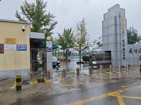 Cheap Anti Crash Reliable Security Driveway Bollards Metal Parking Bollards for sale