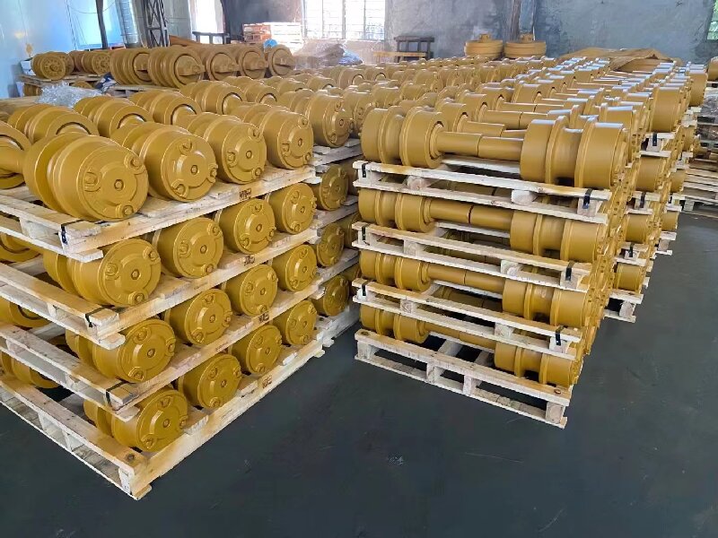 Dozer D3c D4c D4d D4e D5 D5b D5m D6 D6b D6c D6h D6r D7g D7f D7e Bulldozer Track Roller