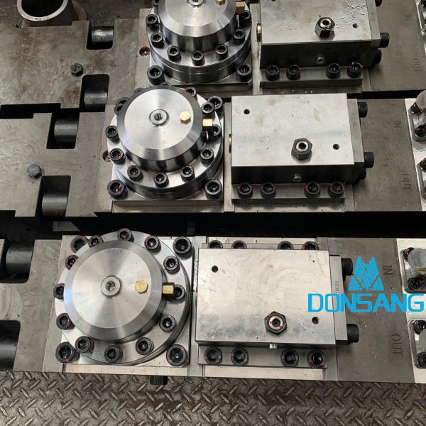 Hydraulic Breaker Control Valve Hydraulic Breaker Parts Housing Relief Stop Valve