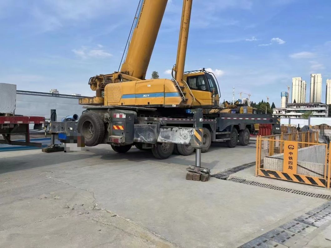 2018 Xg 130ton Mobile Crane Truck-Mounted Telescopic Crane