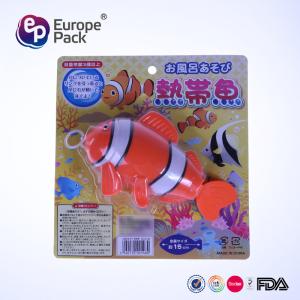 Plastic toy fish line drives fish swimming