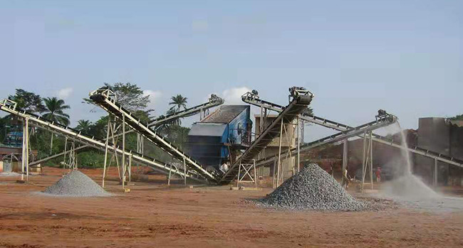 Building Materials Circular Vibrating Screen High Productivity Strong Excitation Force