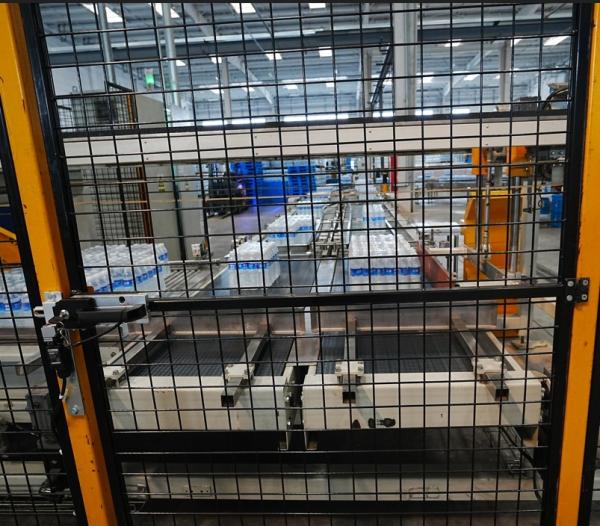 Cheap Precision Automatic Palletizing System For 42,000 BPH Bottled Water Production Line for sale