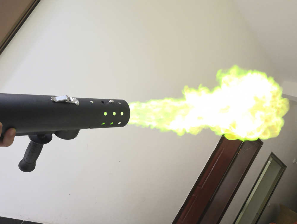 DJ Party 20w 500Hz Flame Thrower Gun Flame Machine For Stage