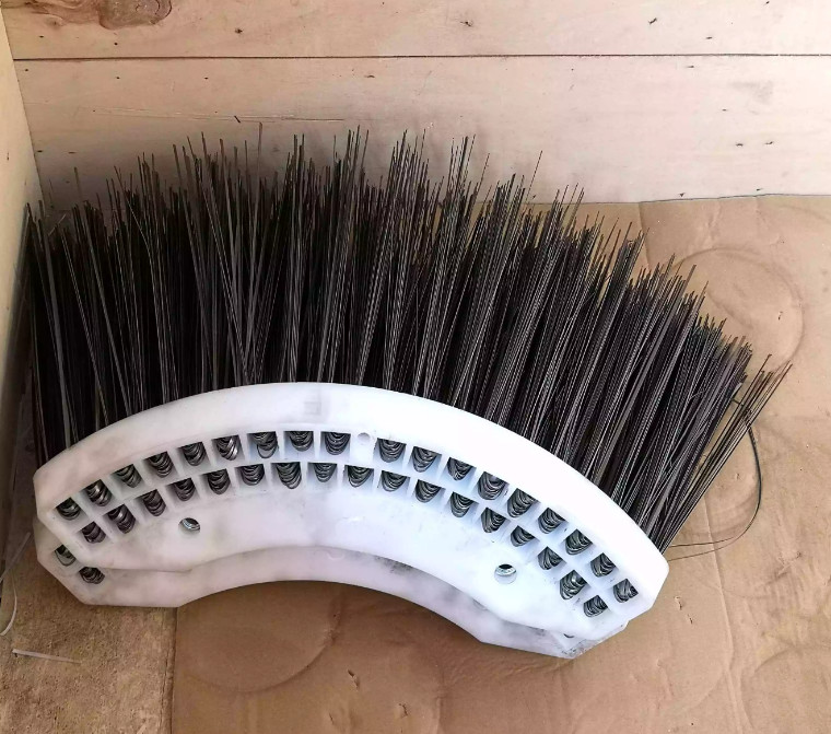 Steel Wire Bristle Side Gutter Broom For Sweeping Brushes