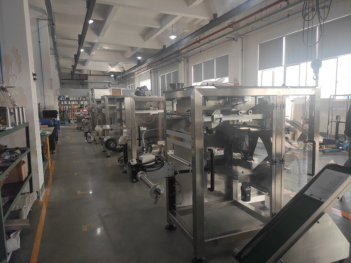 380V Mechanical Vertical Packaging Equipment With PLC Control System