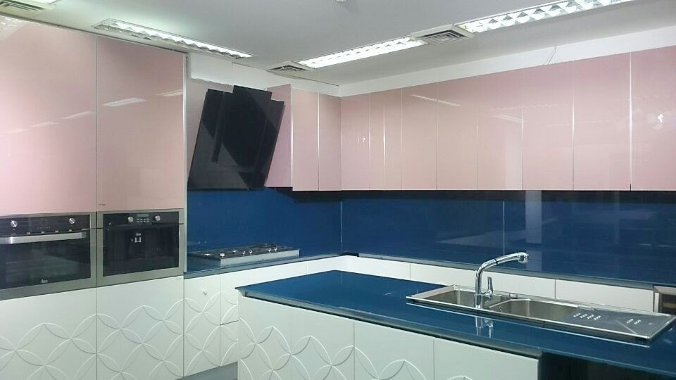 Anti scratch 19mm high gloss acrylic laminated MDF panel made in China