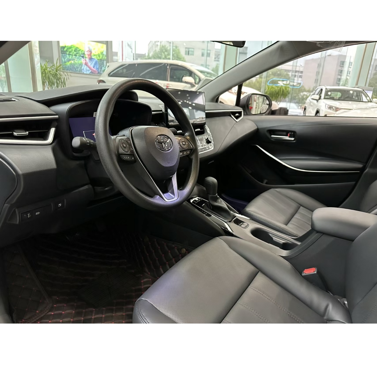 5 Person 4 Wheel High Speed Car TOYOTA Corolla 2022 Dual Engine 1.8L E-CVT Pioneer Edition