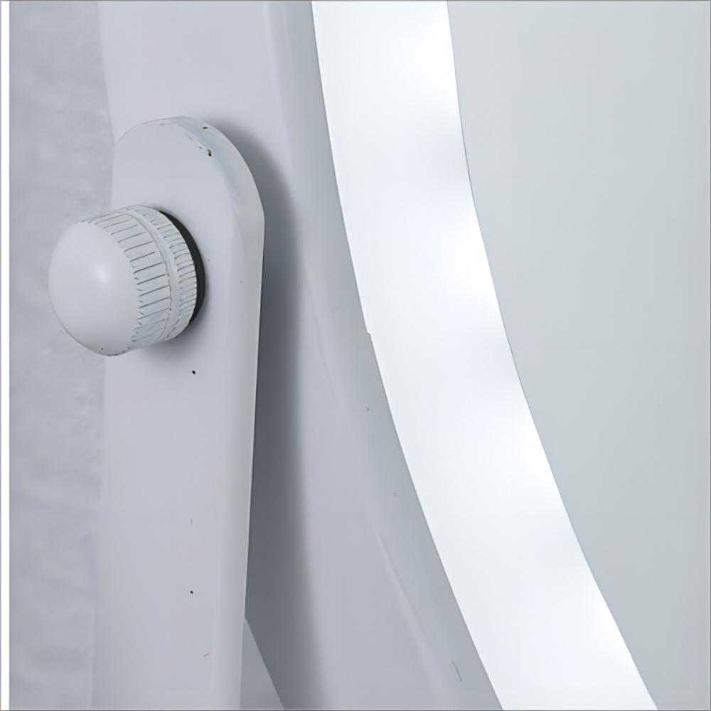 Metal Glass Mirror LED Custom Makeup Vanity Compact Ideal for Everyday and Home Decor