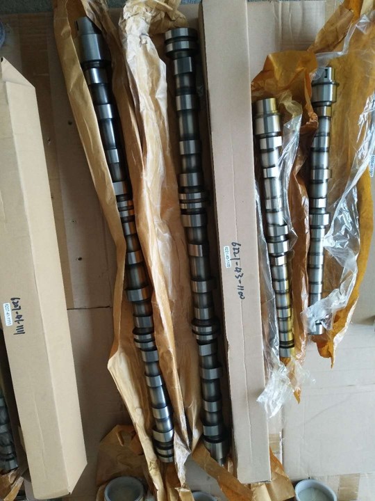 komatsu engine camshaft : 4D95 engine 6205-41-1500/1300 6D108 engine 6221-43-1100/6221-41-1100
