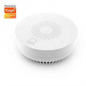 China Plastic Cover Smart Alarm Smoke Zigbee Detector Tuya App Control Household Sensor on sale