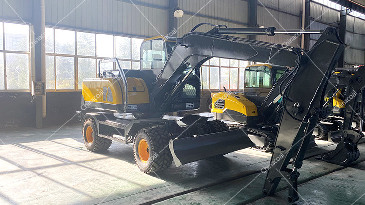 Municipal Construction Engineering 8Ton Large Excavator Big Wheel Digger With Cab