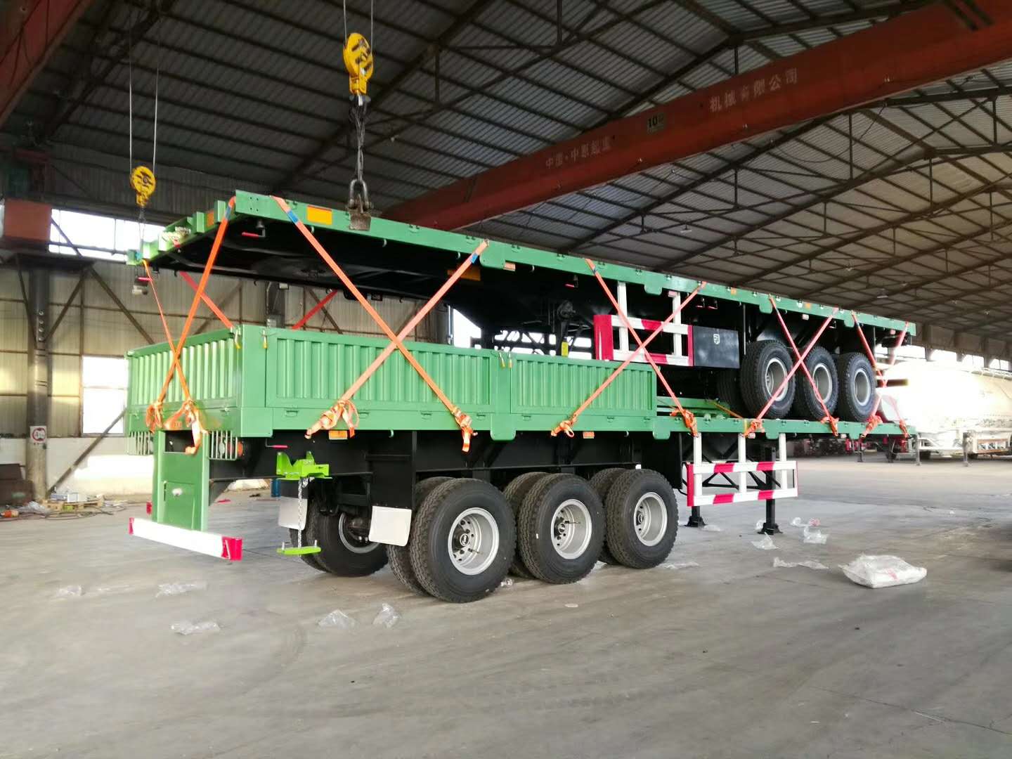 4 Axle 40-60 Ton Drop Side Wall Fence Semi Trailer for Sand Transport Optional Size