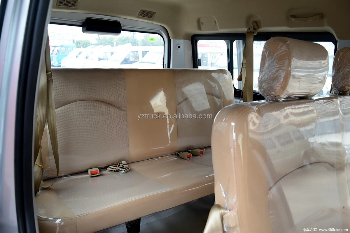 Dongfeng 1.5L 112HP Euro5 Van Truck with Gasoline Fuel Type L x W x H 4500X1680X2000mm