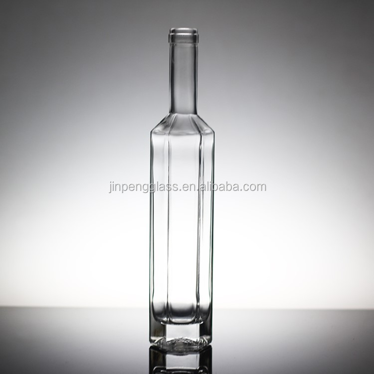 As Customized 500ml Glass Vodka Bottles With Screw Cap for Vodka Surface Handing