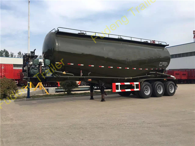 12 Tyre Pneumatic Dry Bulk Cement Tanker Trailer 45-55 Ton 35cbm - 55cbm