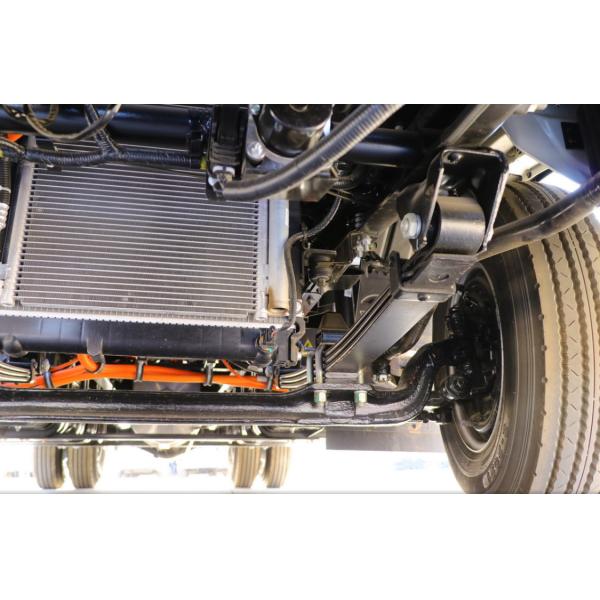96.77kWh Battery Electric Mini Truck with 440km Range and Refrigerated Option for Cargo Transport