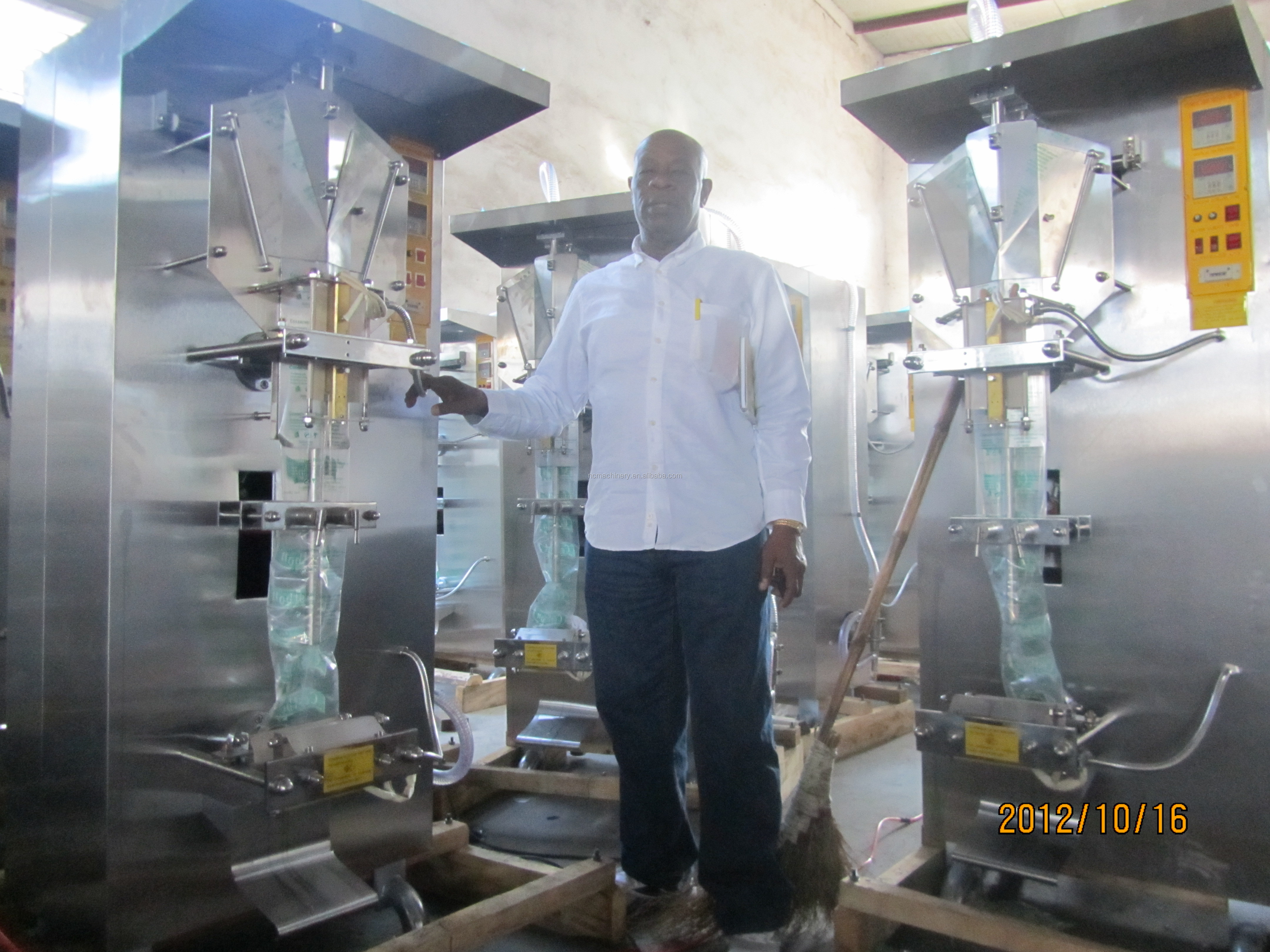 Easy to Operate Full Automatic 2000 Bags/Hour Pouch Water Production Line Filling Machine