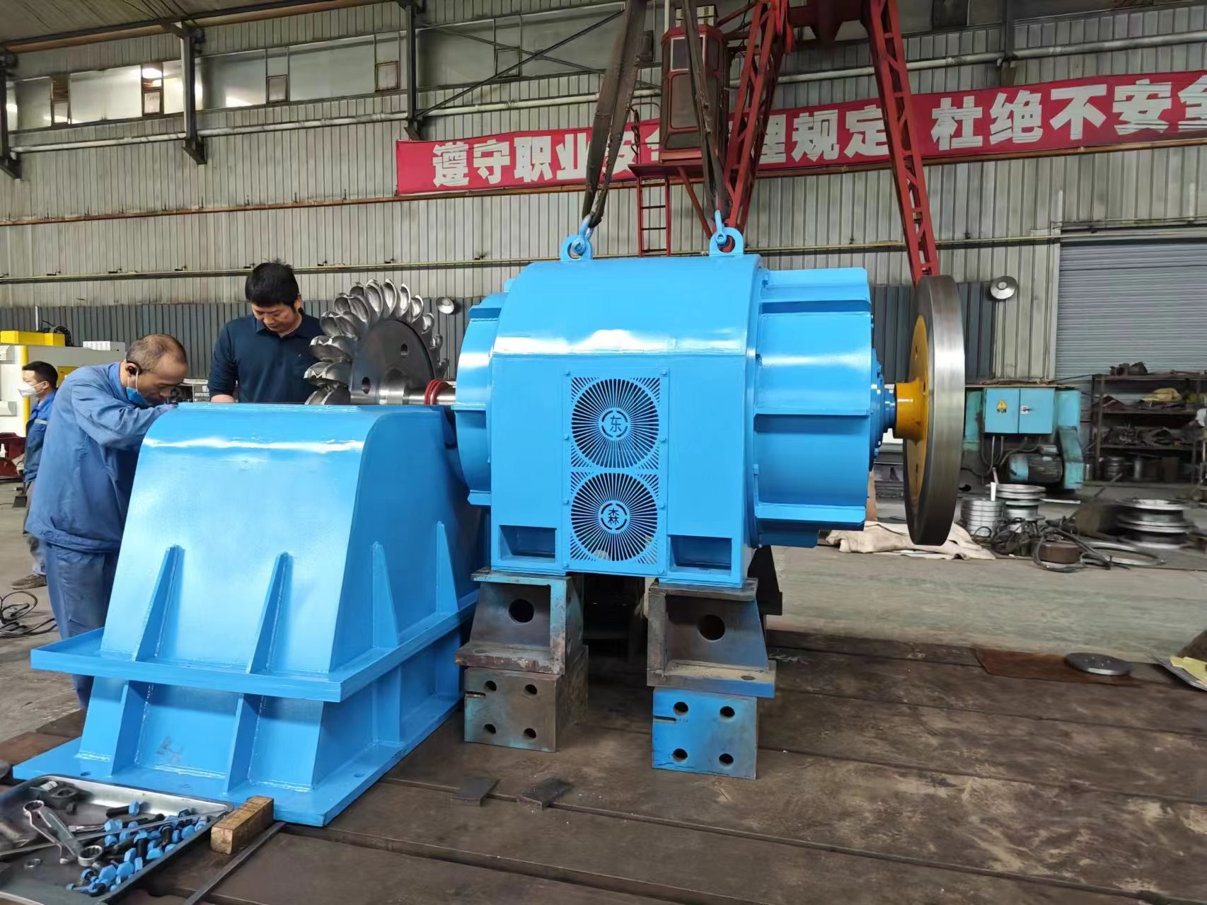 100-1000A Rated Current Air / Oil Cooled Cast Iron / Stainless Steel Pelton Type Turbine Generator