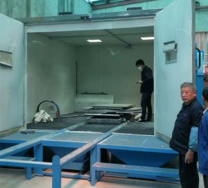China Small Shot Blasting Booth No Foundation Pit , Shot Blasting Room For Light Duty Job on sale