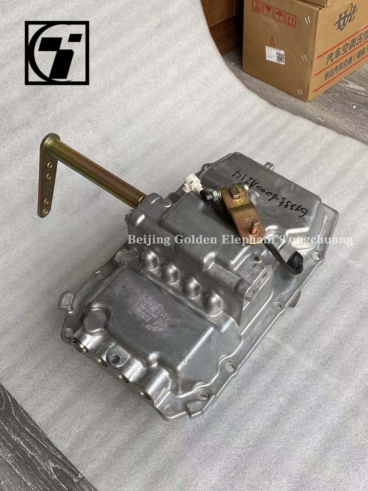 Automotive Parts Omako Ling Wan Li Yang Transmission Upper Cover Assembly 55-6000A214