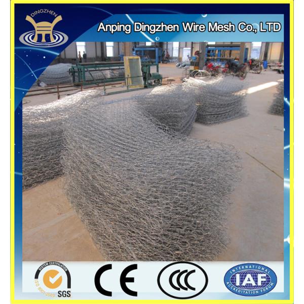 Gabion retaining walls for stone