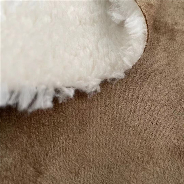 100 Polyester Jacket Suede Bonded Fabric 75Dx160D 420gsm 150cm