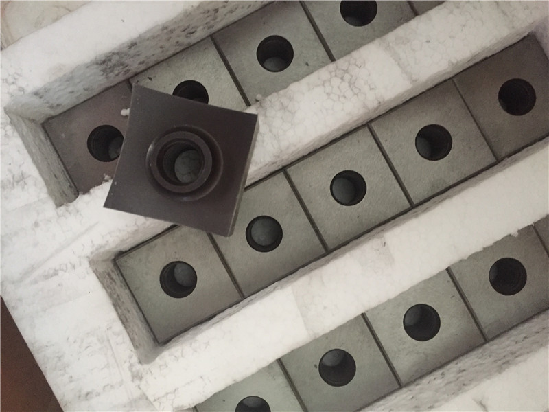 Waste Plastic Auxiliary Machinery PP PE Double Shaft Shredder Machine