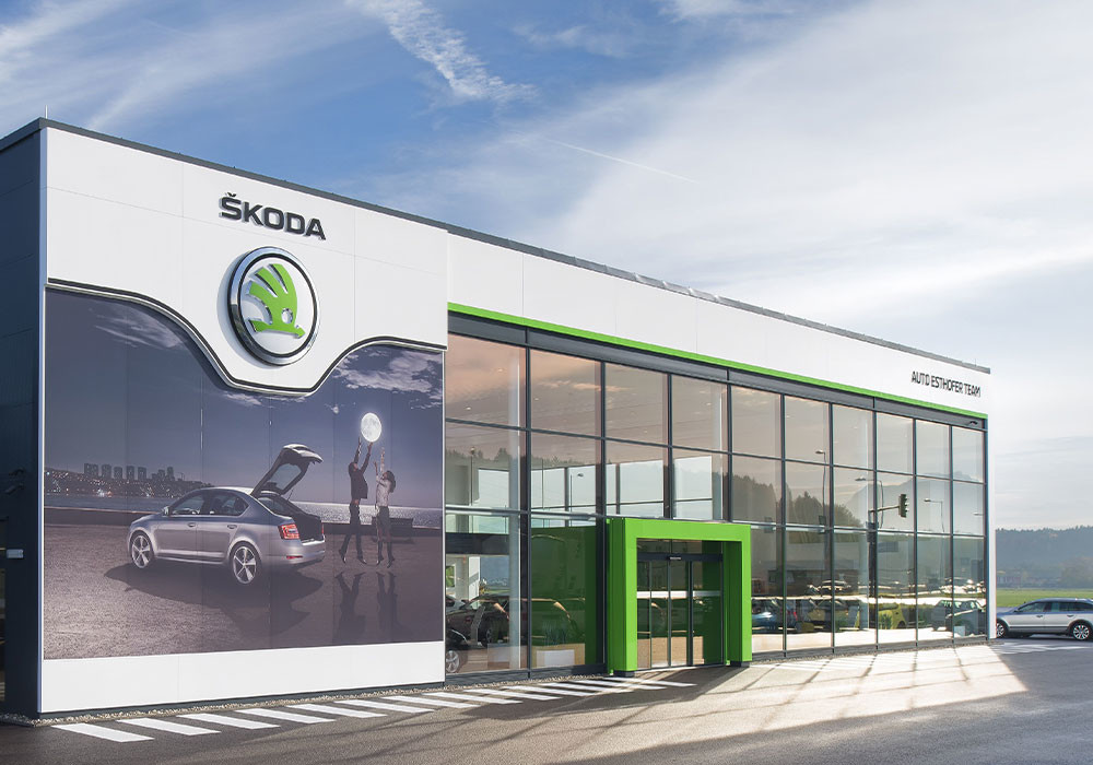 Q355b Glass Curtain Wall Prefabricated Commercial Building Automobile Exhibition Hall
