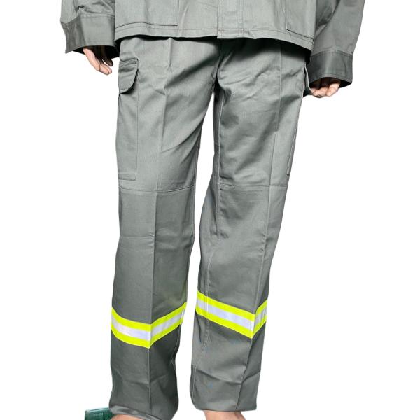 Security Uniform Firefighting Suit With Reflective Tapes For Men Buttons And Velcro Jacket And Pants Standard Firefighting Uniform
