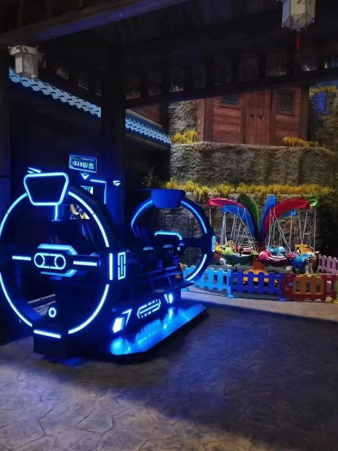 Super vr egg chair 2 / 3 / 4 seat multiplayer 9D VR All In One vr roller coaster game vr simulator machine