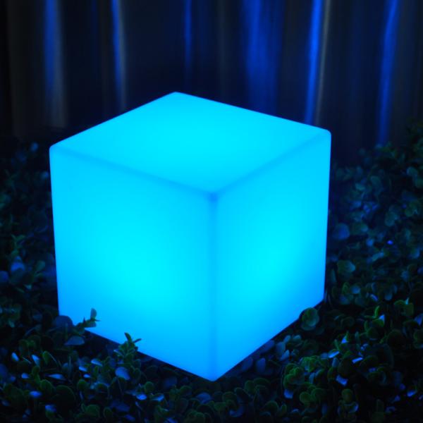 Remote Control Rgb Color Changing Battery Rechargeable Plastic Illuminated Cube Light