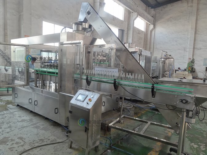 Glass Bottle Carbonated Drink Filling Machine 5000BPH Glass Bottle Filler