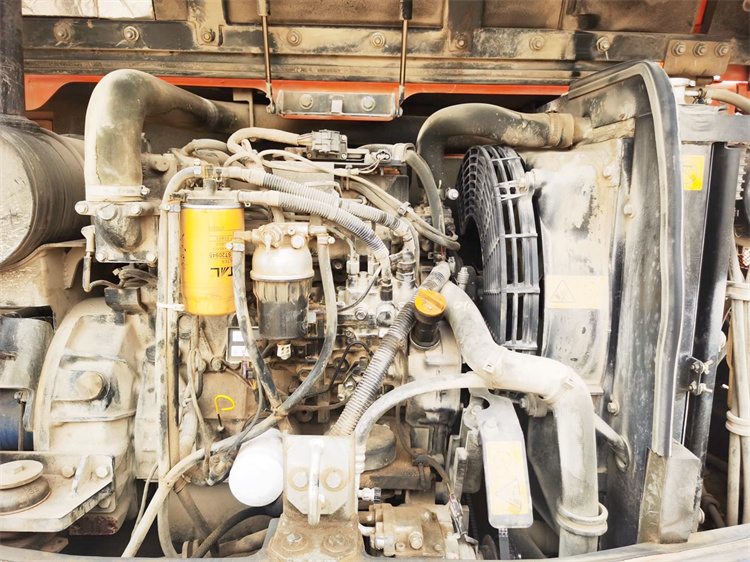 Active 7 Ton Used Doosan DX75 Excavator Mini with Original Hydraulic Pump in Shanghai