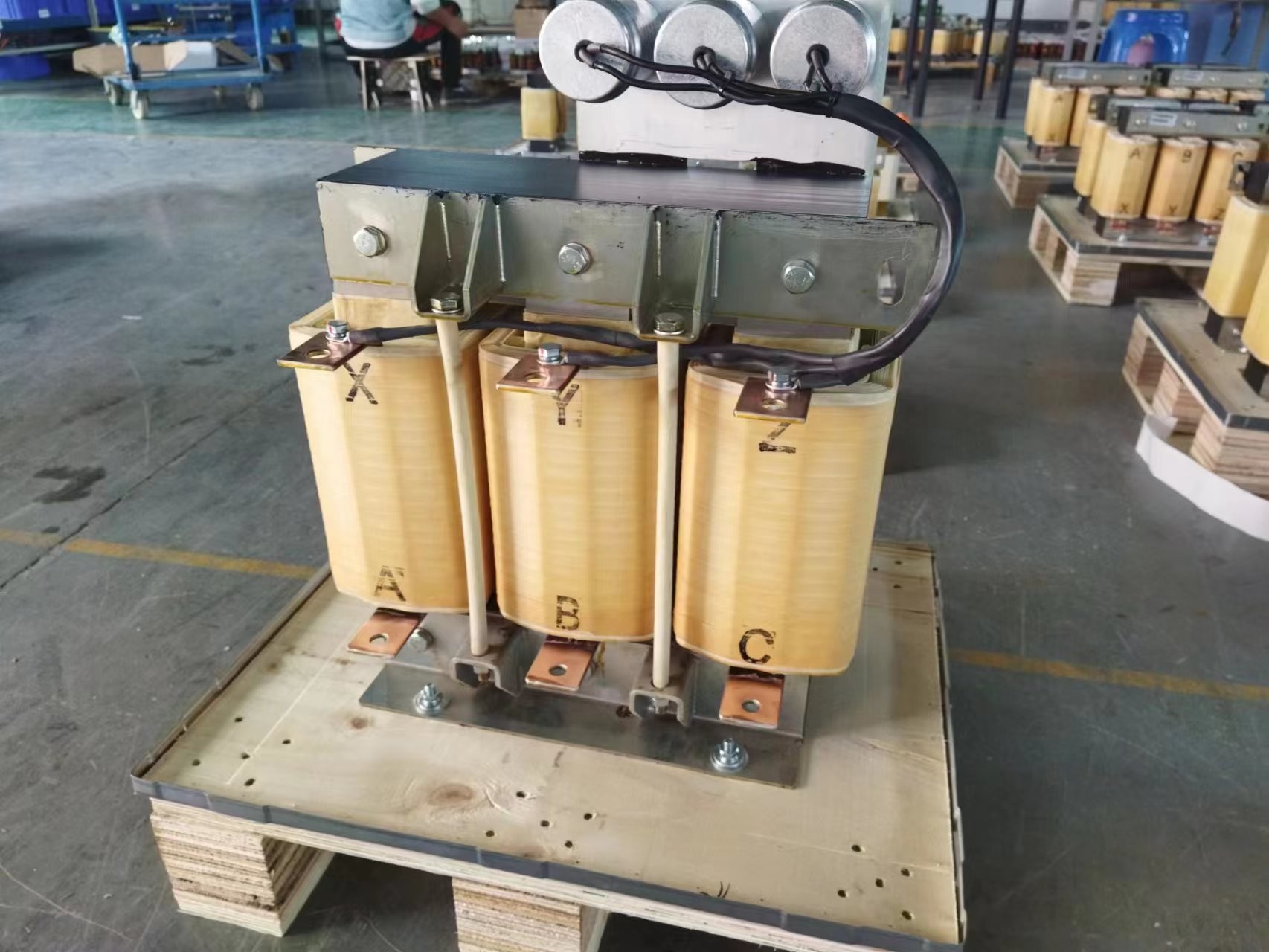 Inomax 380V Sine Wave Filter for Heat Buildup Reduction And Minimizes Noise