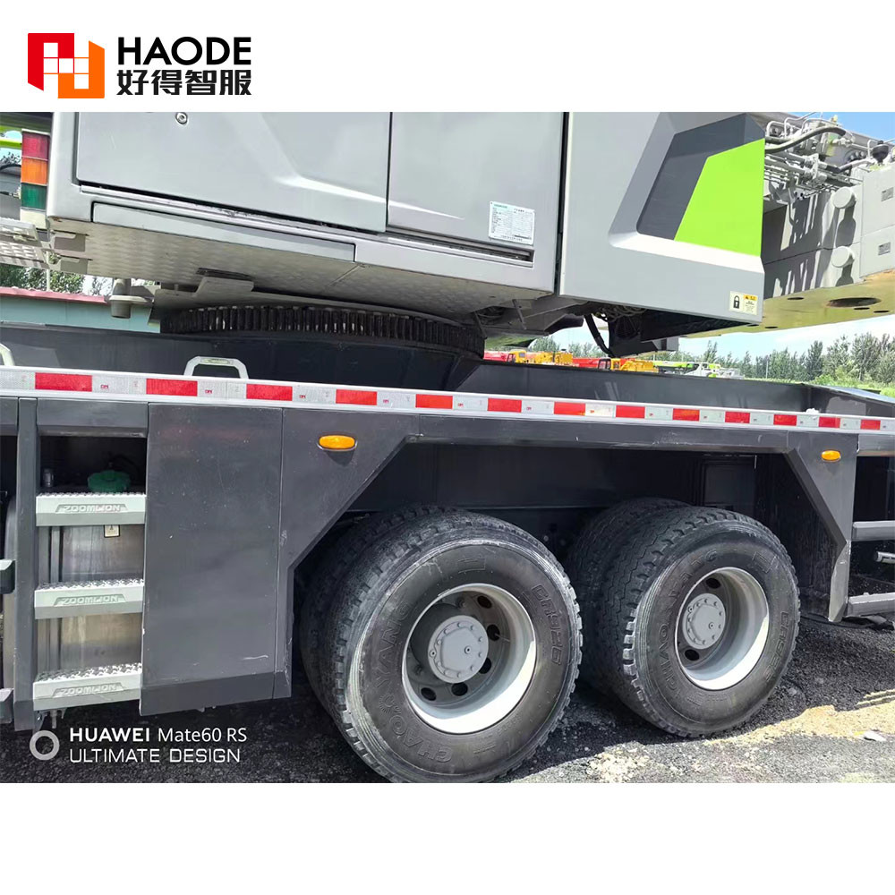 Used ZOOMLION Mobile Crane China original 300ton Wheel crane for sale low price