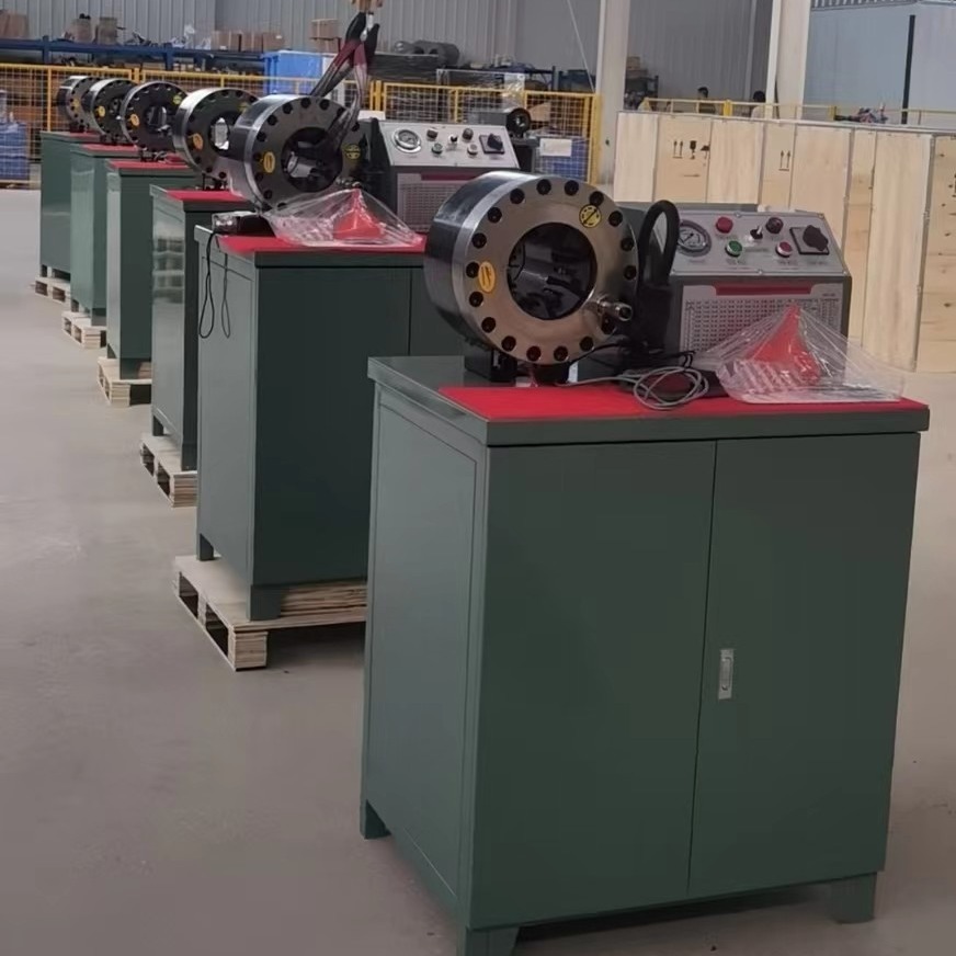 4 - 51mm Hydraulic Hose Pipe Crimping Machine Compact Structure