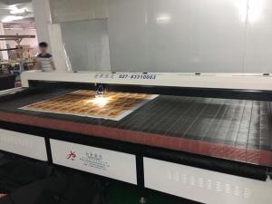 Quality Large Format 150W Laser Cutting Machine AC220V For Banner， flag, light box clothes cutting wholesale