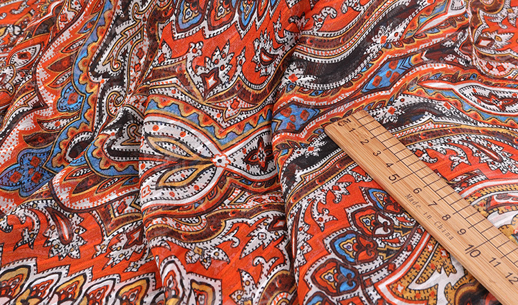 Polyester 100% Satin Jacqard Weaved Fabric 120gsm For Fashion Formal Dress And Ninghtgown