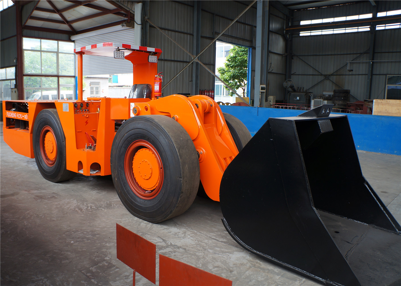 FCYJ-2D underground loader for mining tunnel