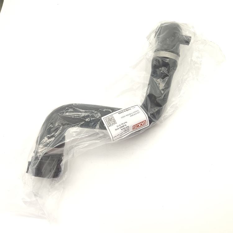 Black Rubber Hose for BMW X5.E53/3.0 11537500733 Engine Water Tank OE NO. 11 53 7 500 733