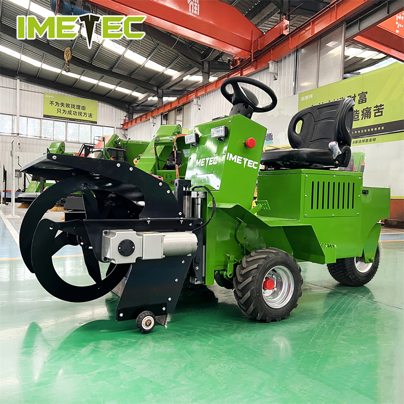 Single Person Cattle Silage Pusher Three Wheeled Feed Pushing Cart