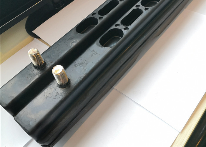 600mm Length Bolt On Excavator Black Rubber Pads For Kobelco E255