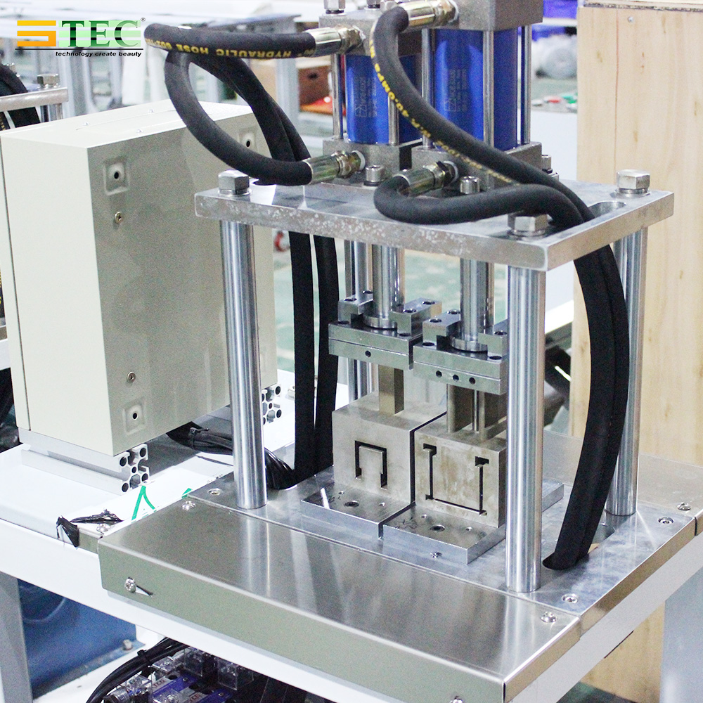 Computerized 50mm Headrails and Bottom rails Cutting and Punching Machine for Aluminum Venetian Blind Manufacturing