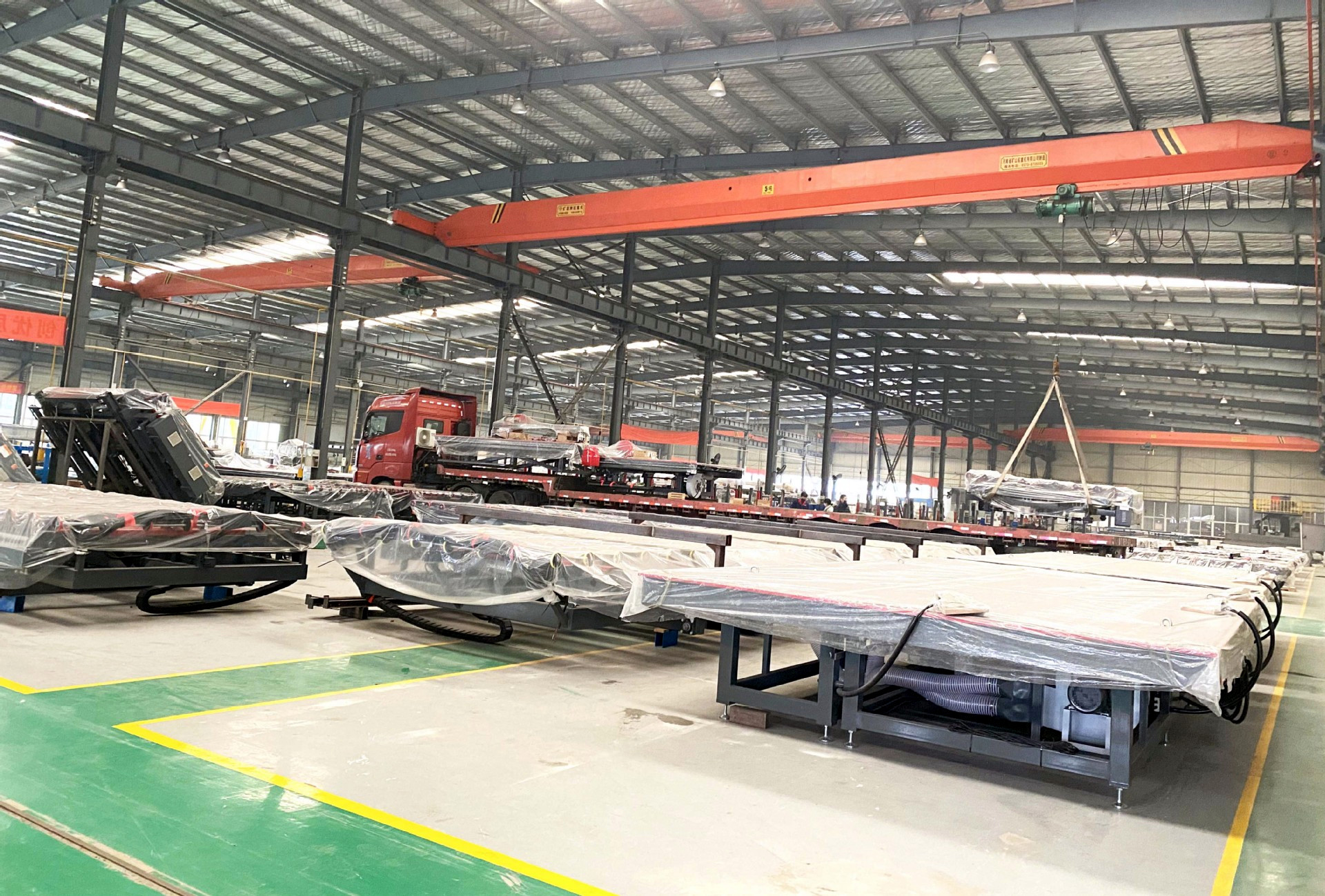 4200×2800mm 180m/min CNC Glass Cutting Machine Hollow Glass Sharping