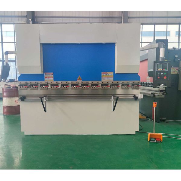 Front Light Hydraulic Press Brakes 63T / 2500MM Blue White