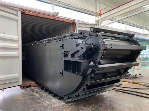 Cuctomized Amphibious Swamp Buggy Excavator Floating Pontoon Q355b Customized