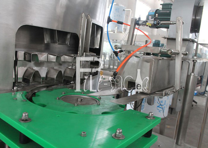 Plastic Bottle Distributing Machine / Equipment / Line / Plant / System